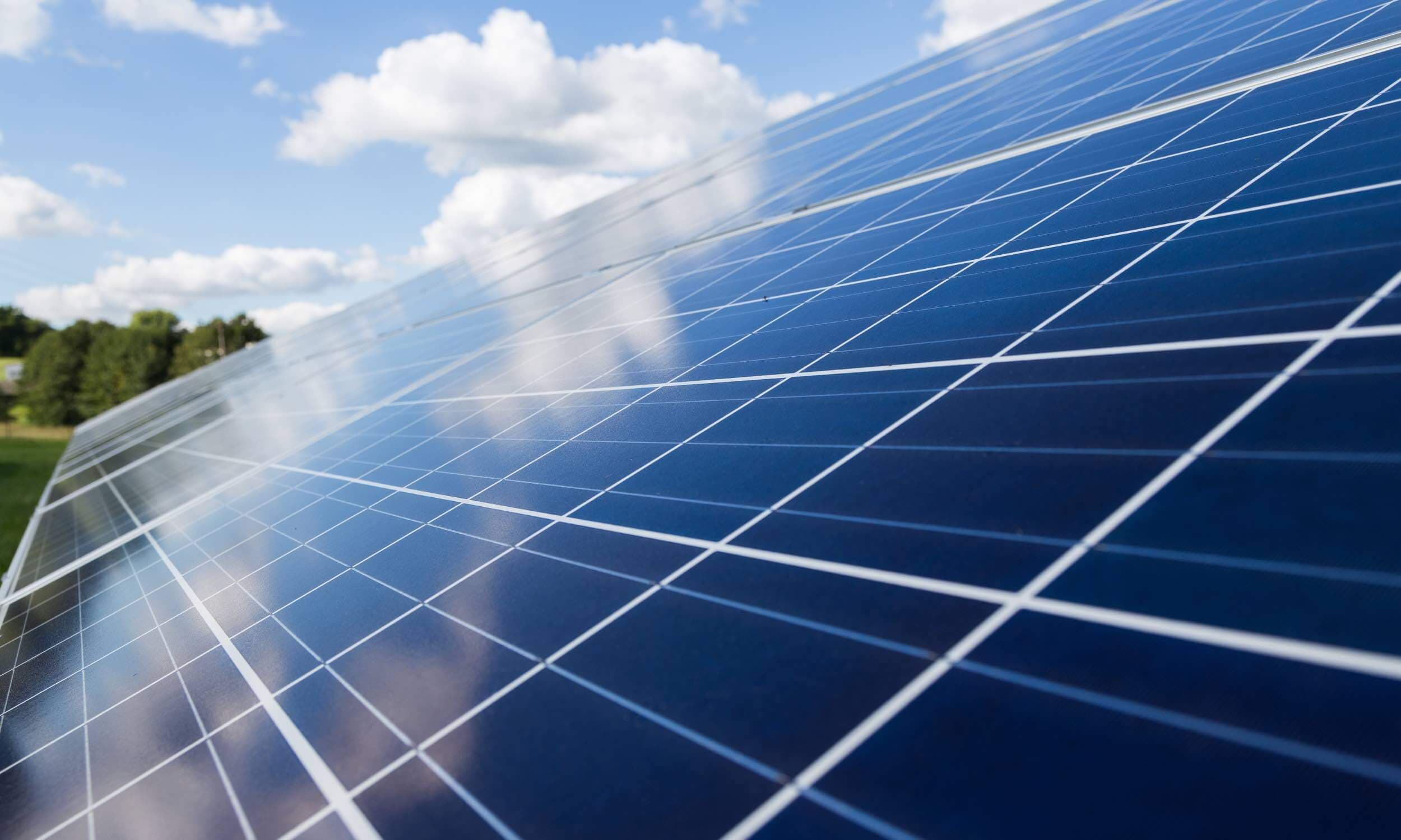 Cómo limpiar placas solares